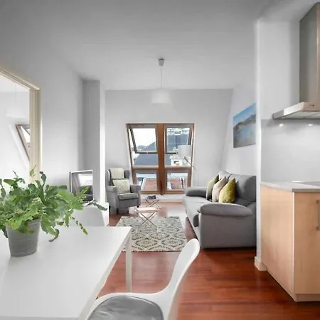 Apartamento ático Centro 3, Ac, Luz Y Comodidad *